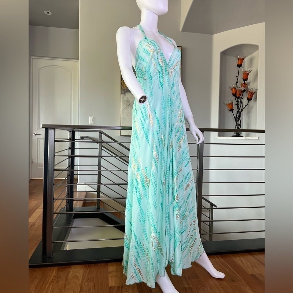 Metallic Print Halter Maxi Dress - Picture 5 of 14